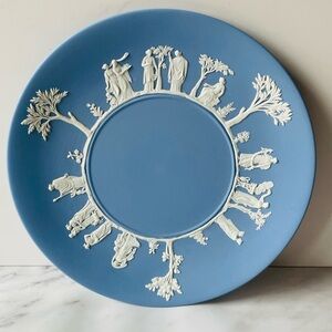 Vintage Wedgwood Jasperware Blue Neoclassical Maiden Decorative Plate